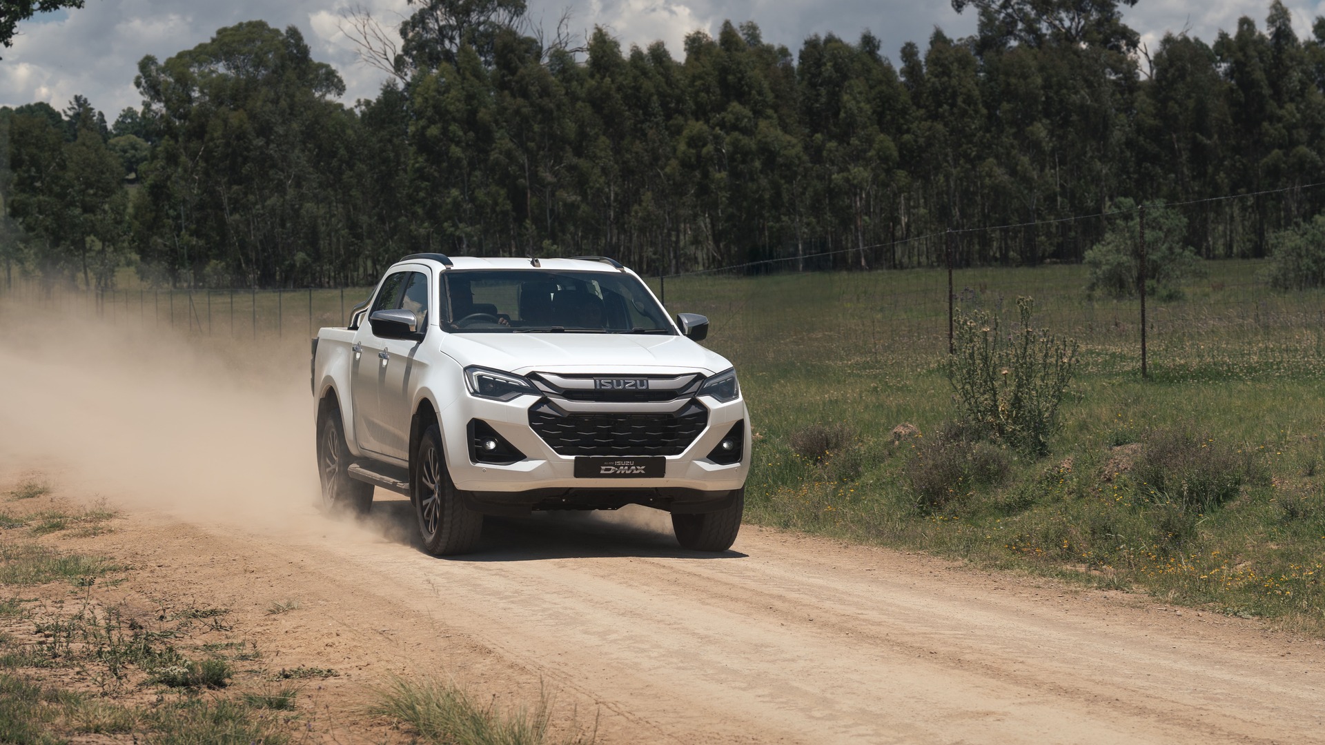 WITH YOU FOR THE LONG RUN: ISUZU’S NEW D-M...
